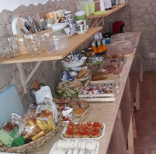 La Macchia Bed & Breakfast