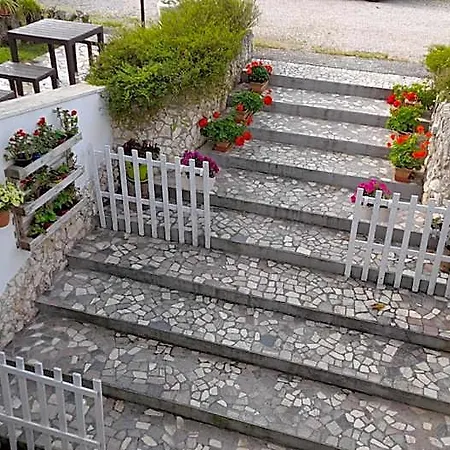 La Macchia 3*