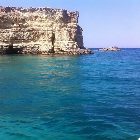 La Macchia فندق مبيت وإفطار ميليندونيو