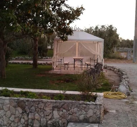 La Macchia Oda ve Kahvaltı 3*