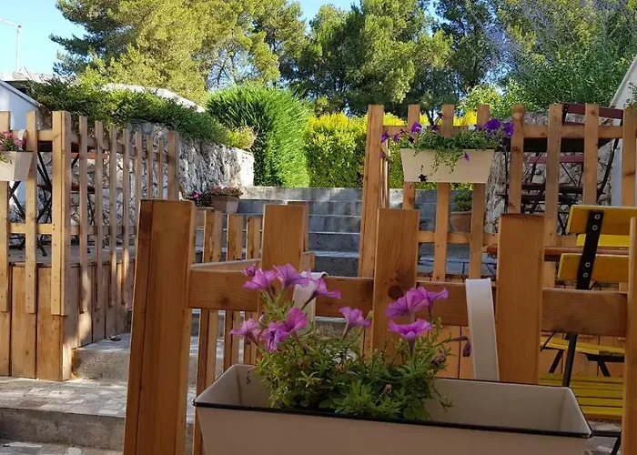 La Macchia Bed & Breakfast 3*